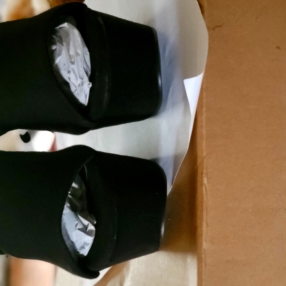 Wedges - Picture 1 of 5